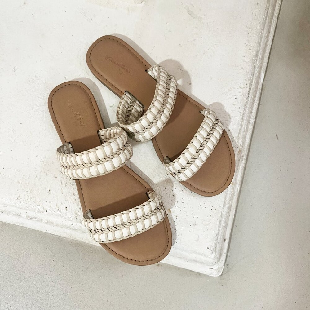 Universal Thread Braided Sandals - Picture 4 of 4